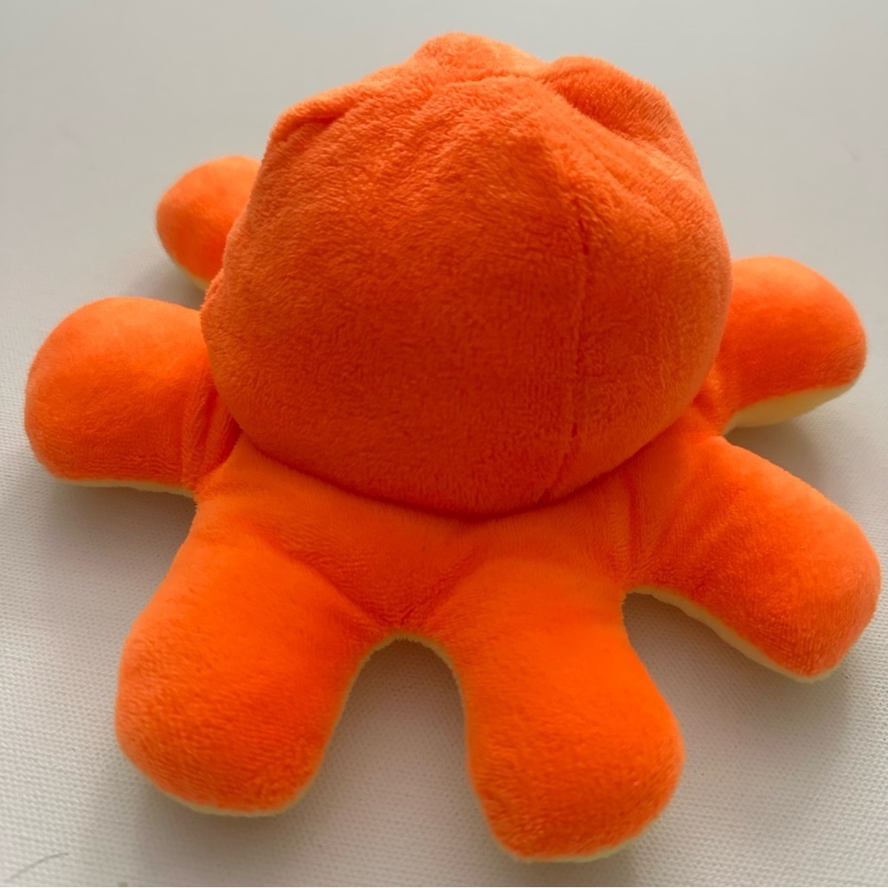 Reversible Plush Octopus - Picture 9 of 11